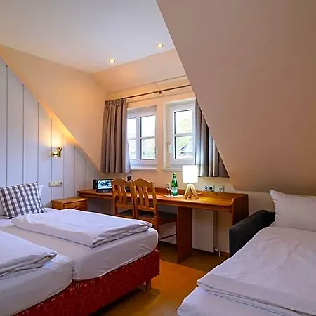 Zum Harzer Hotel