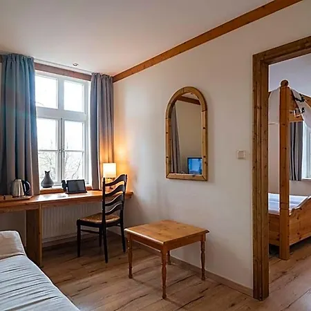 Zum Harzer Hotel